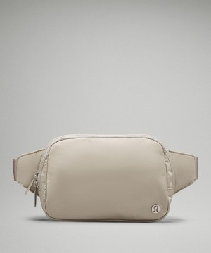 Beige Lululemon Everywhere Large 2L Bag Belt Bags | NZ_LuLu31046