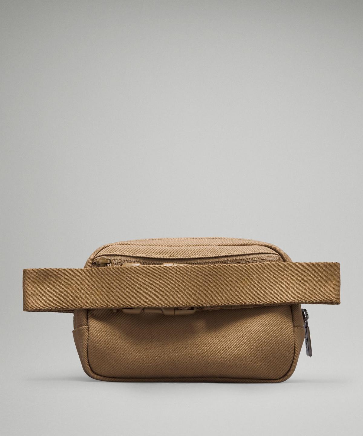 Beige Lululemon Everywhere 1L Bag Belt Bags | NZ_LuLu90530