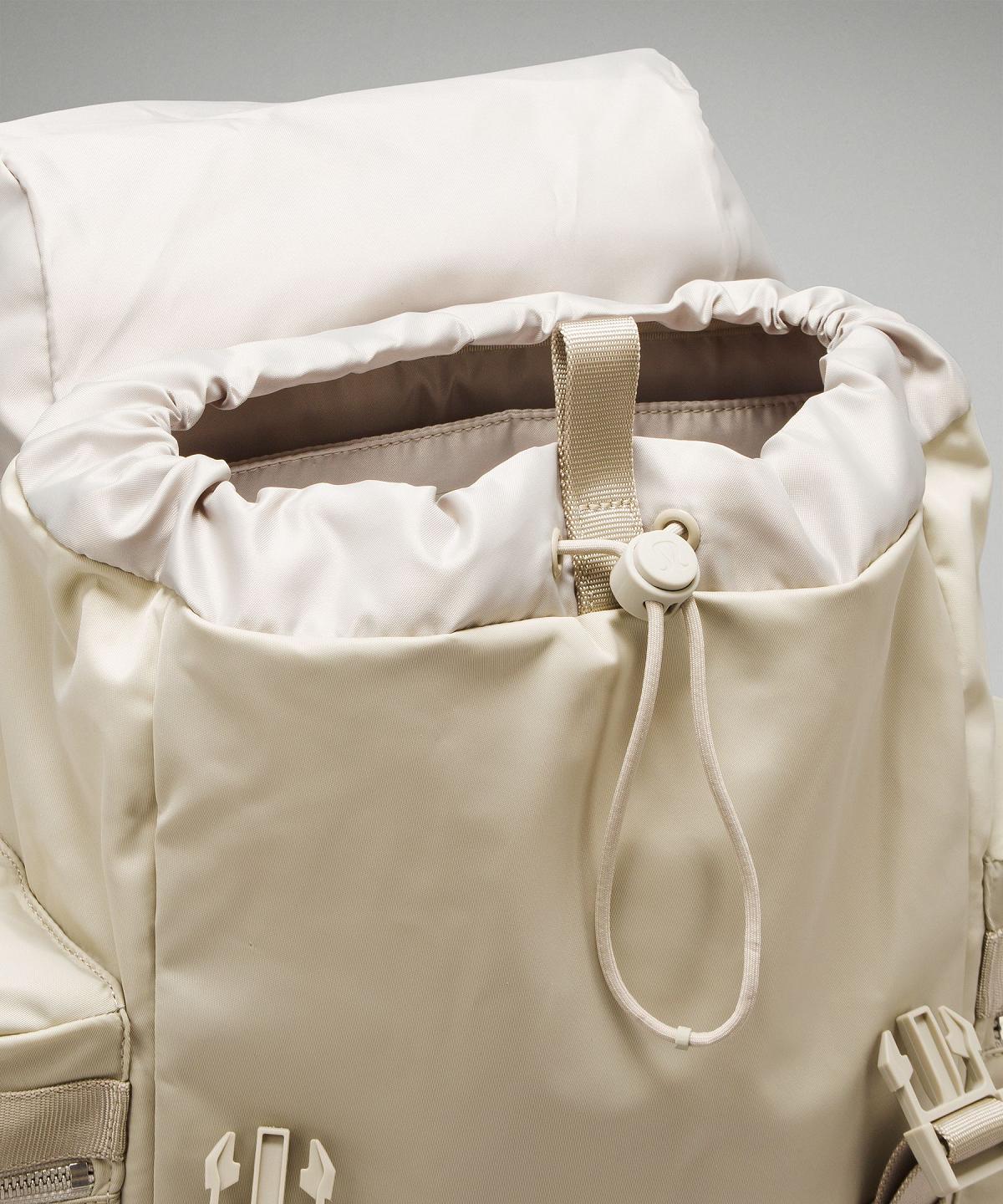 Beige Lululemon Wunderlust Bag Backpacks | NZ_LuLu80087