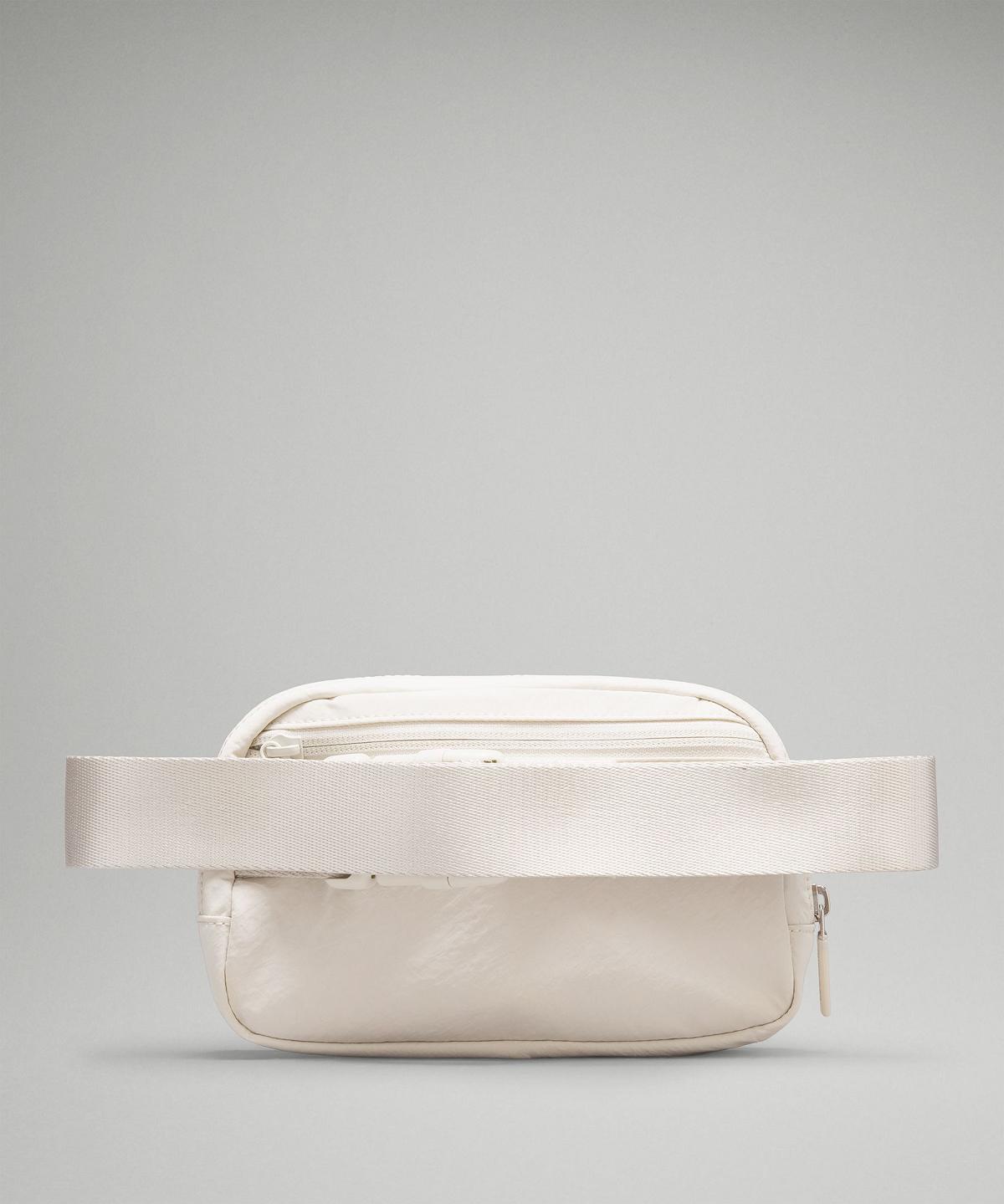 Beige White Lululemon Everywhere 1L Bag Belt Bags | NZ_LuLu85867