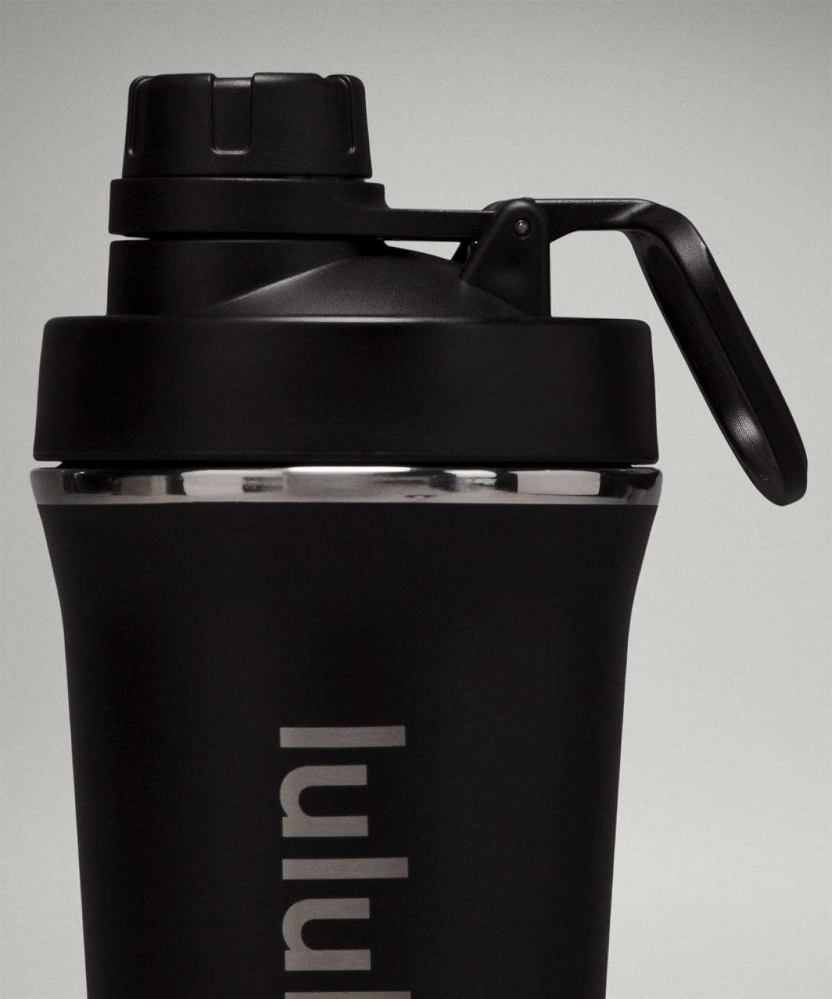 Black Lululemon Back to Life Shaker Bottle 24oz Men Water Bottles | NZ_LuLu14511