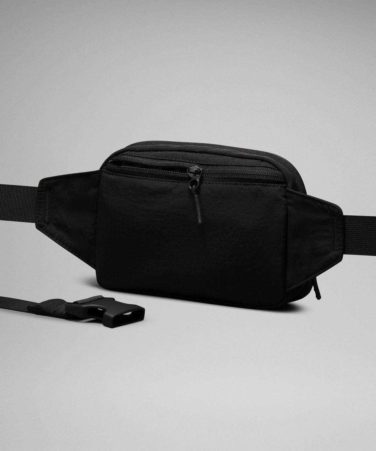 Black Lululemon Everywhere 1L Bag Belt Bags | NZ_LuLu59121