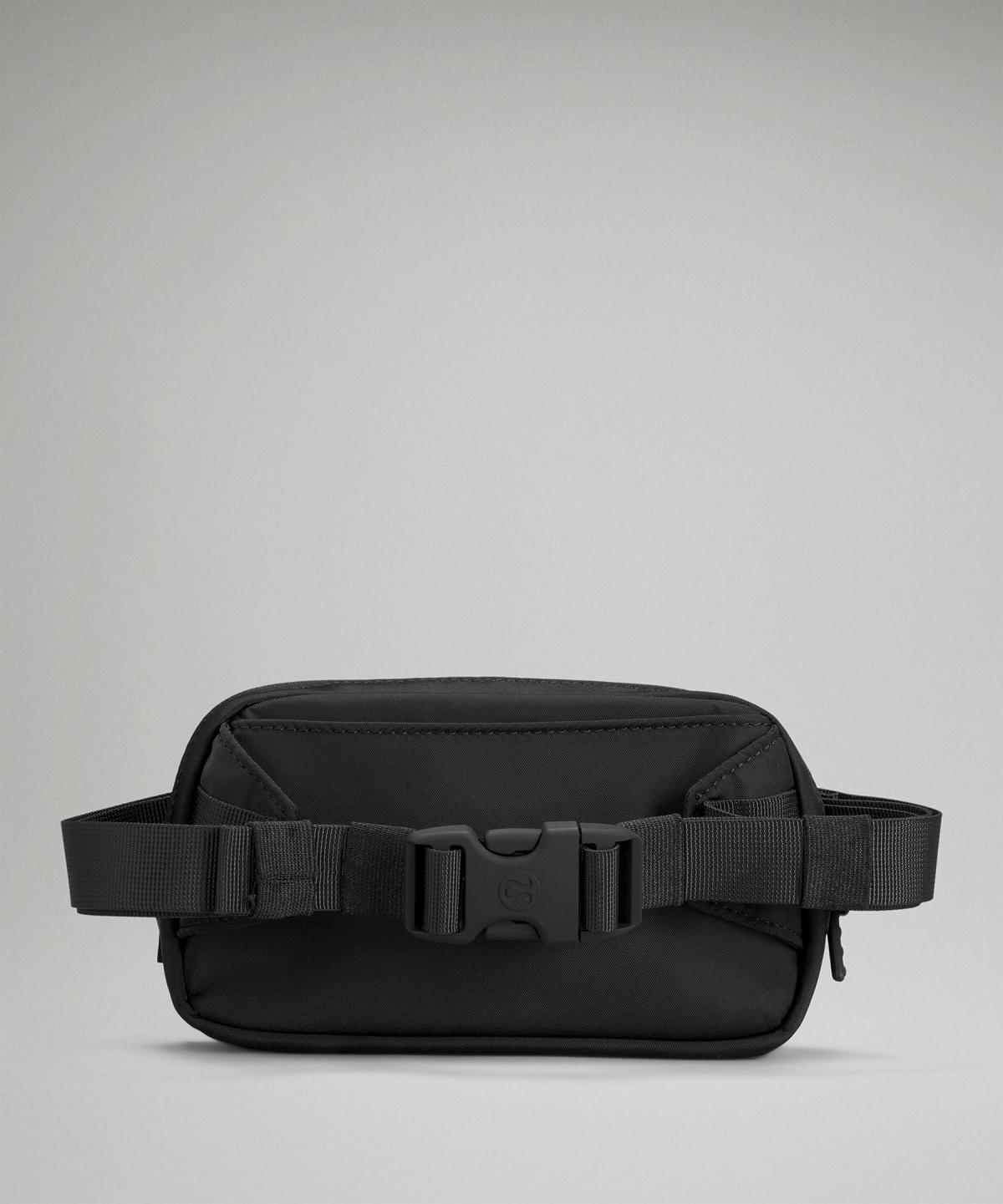 Black Lululemon Team Canada Future Legacy Mini Bag Belt Bags | NZ_LuLu39392