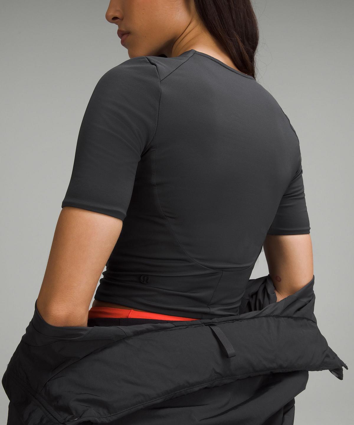 Black Lululemon Tight-Fit Lined Women T Shirts | NZ_LuLu40256