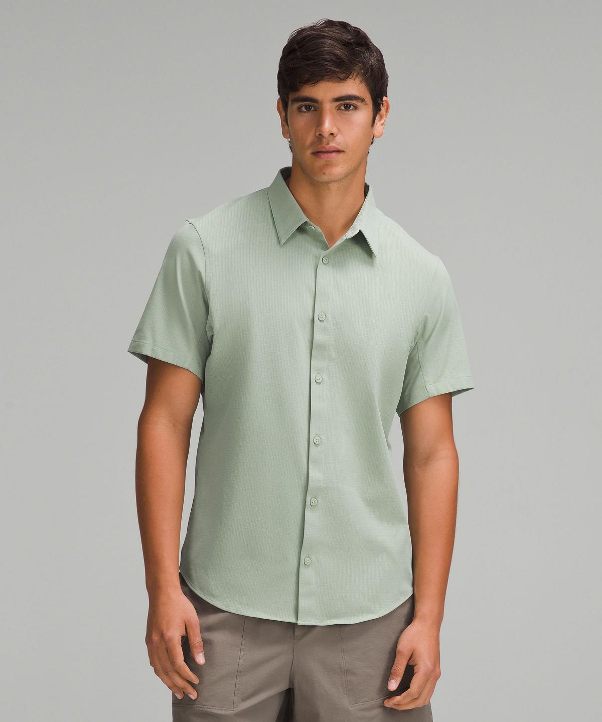 Green Lululemon Airing Easy Short-Sleeve Men Button Down Shirts | NZ_LuLu34665