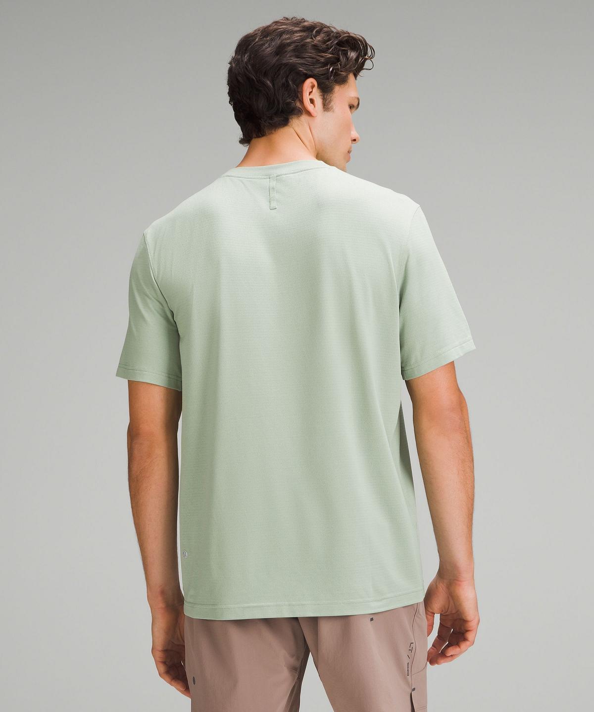 Green Lululemon License to Train Relaxed-Fit Short-Sleeve Men Shirts | NZ_LuLu58612