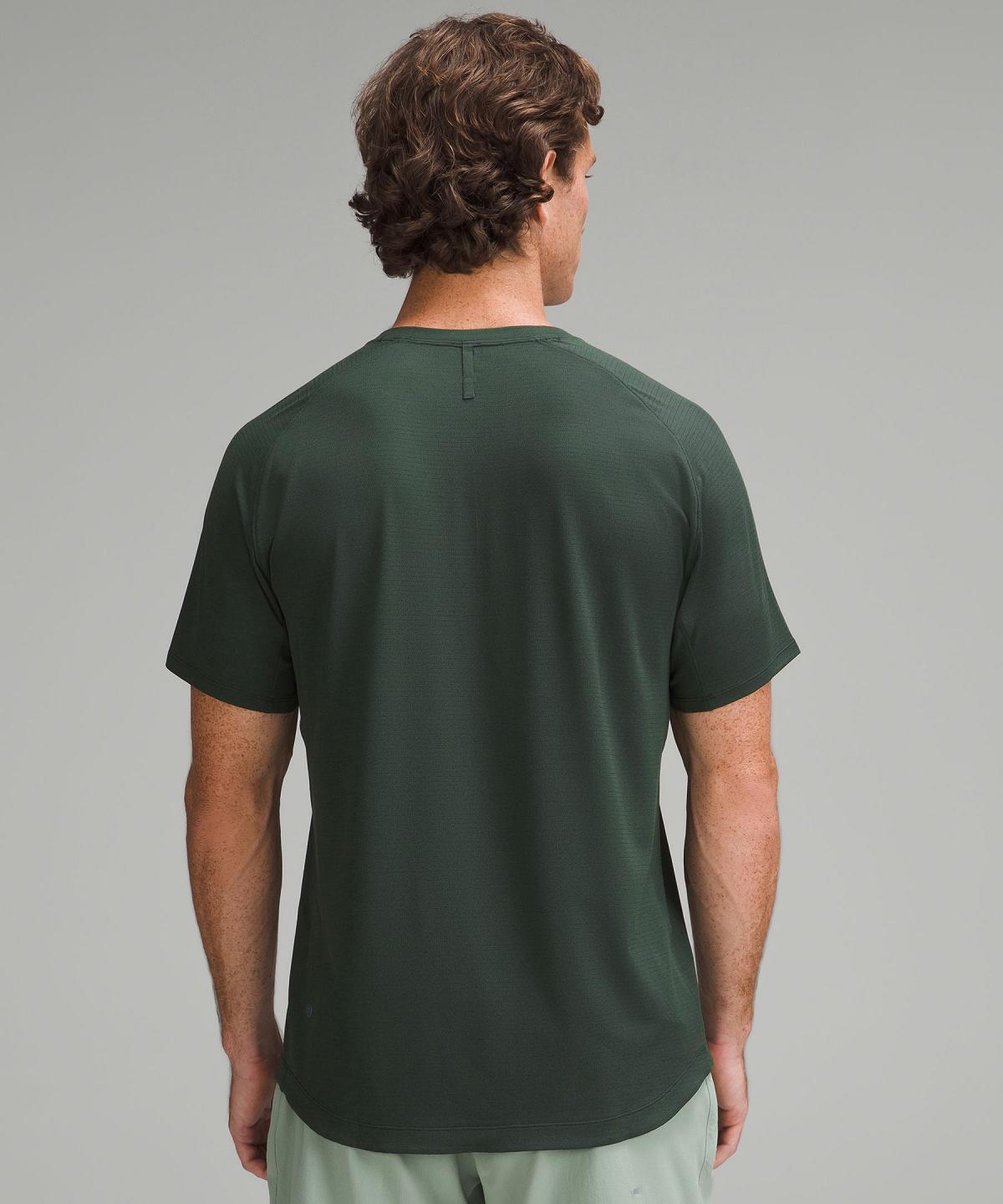 Green Lululemon License to Train Short-Sleeve Men T Shirts | NZ_LuLu95869