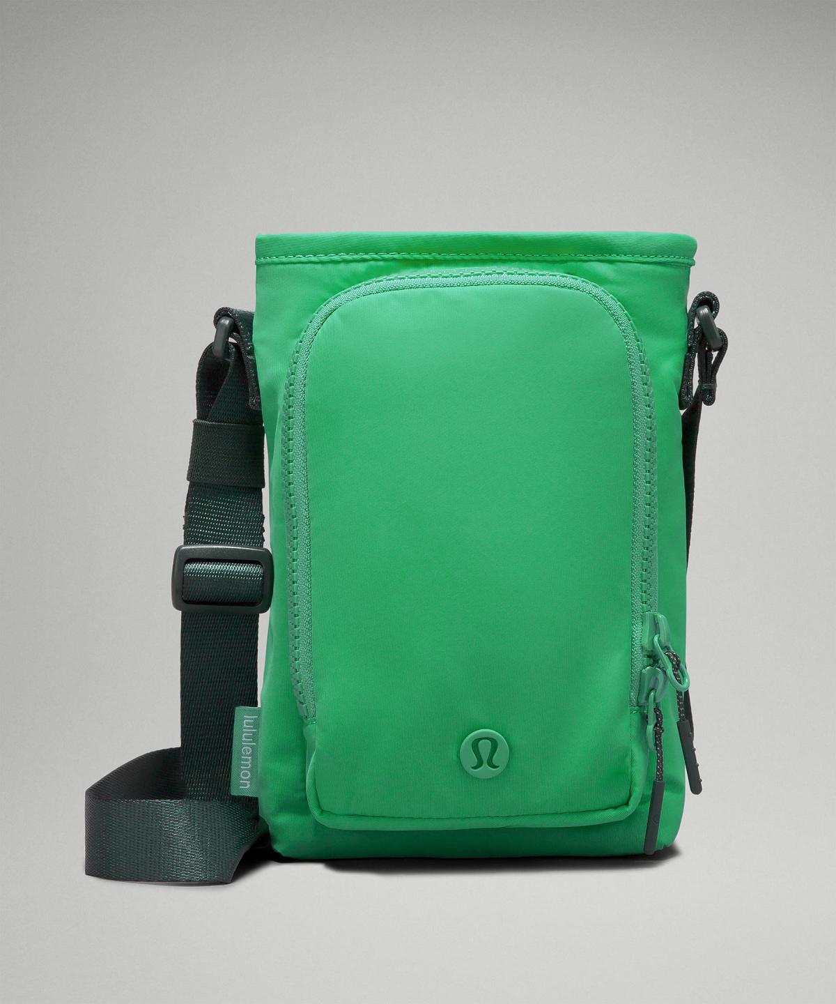 Green Lululemon Water Bottle Crossbody with Front Pocket 2L Bag Crossbody Bags | NZ_LuLu96857