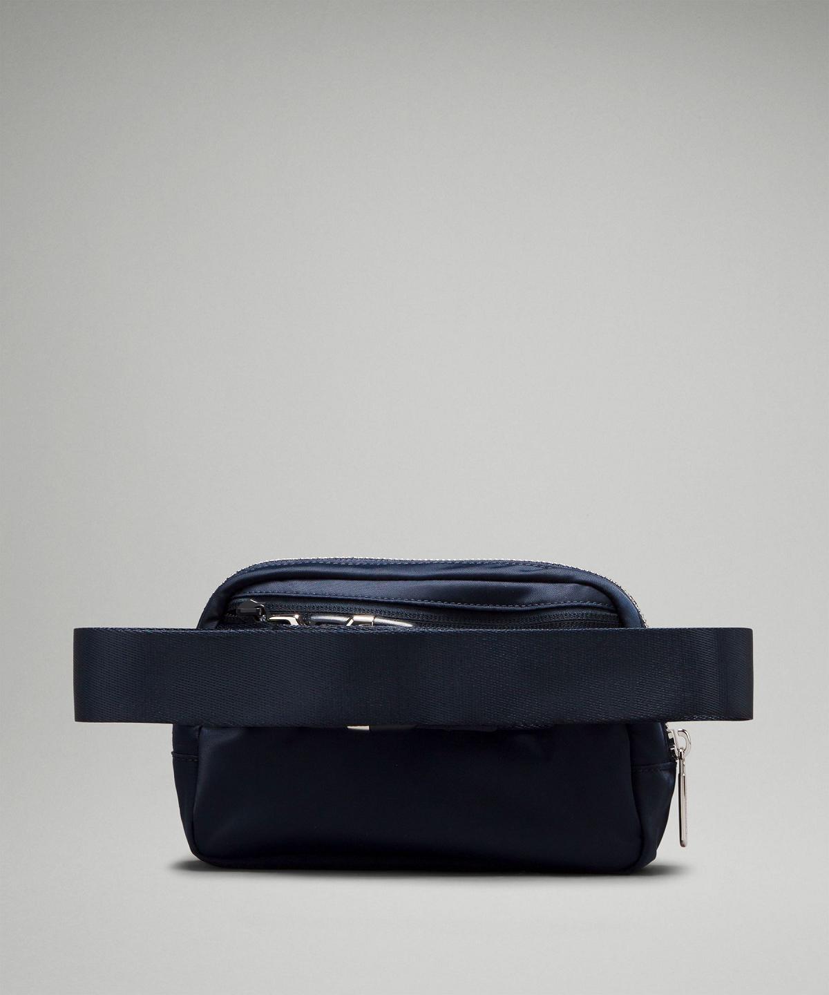 Navy Lululemon Everywhere 1L Bag Belt Bags | NZ_LuLu82761