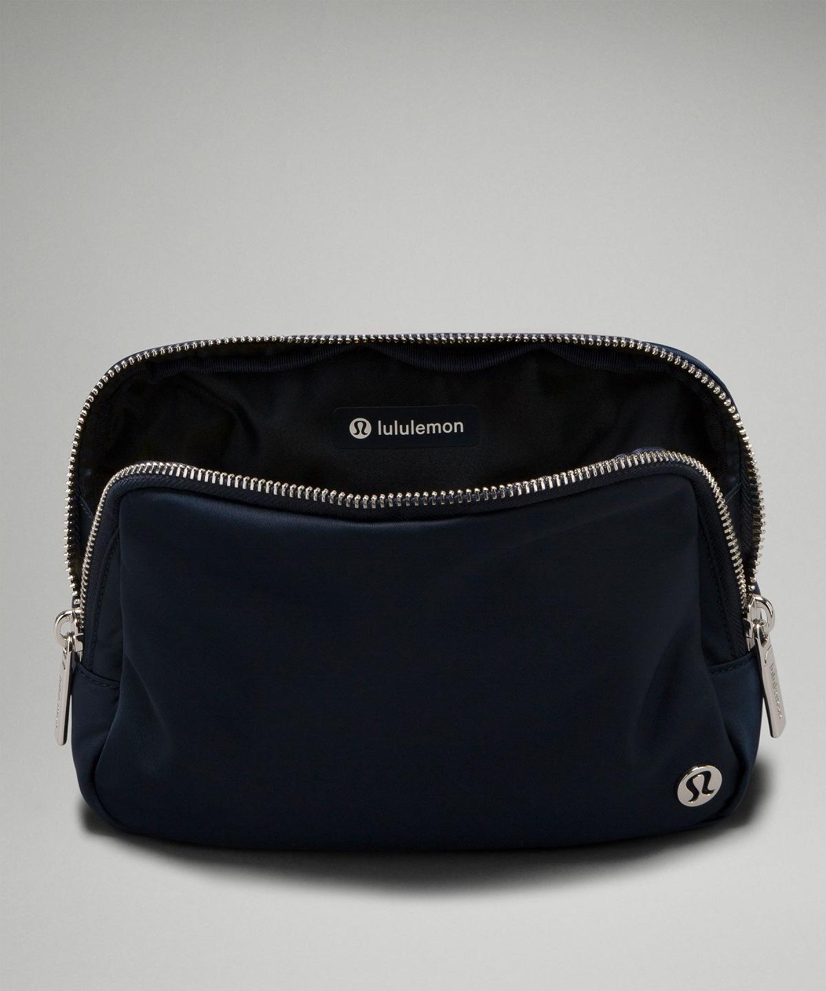 Navy Lululemon Everywhere Large 2L Bag Belt Bags | NZ_LuLu44616