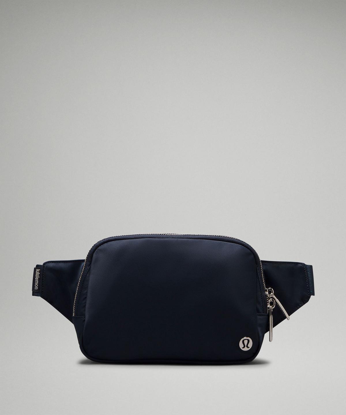 Navy Lululemon Everywhere Large 2L Bag Belt Bags | NZ_LuLu44616