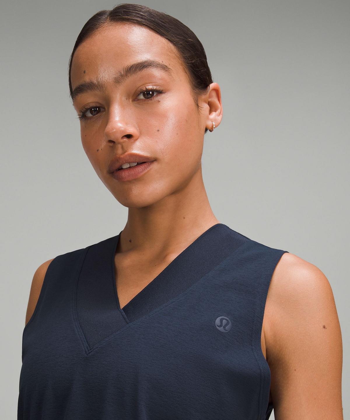 Navy Lululemon Sleeveless Cropped Tennis Women Tank Top | NZ_LuLu54839