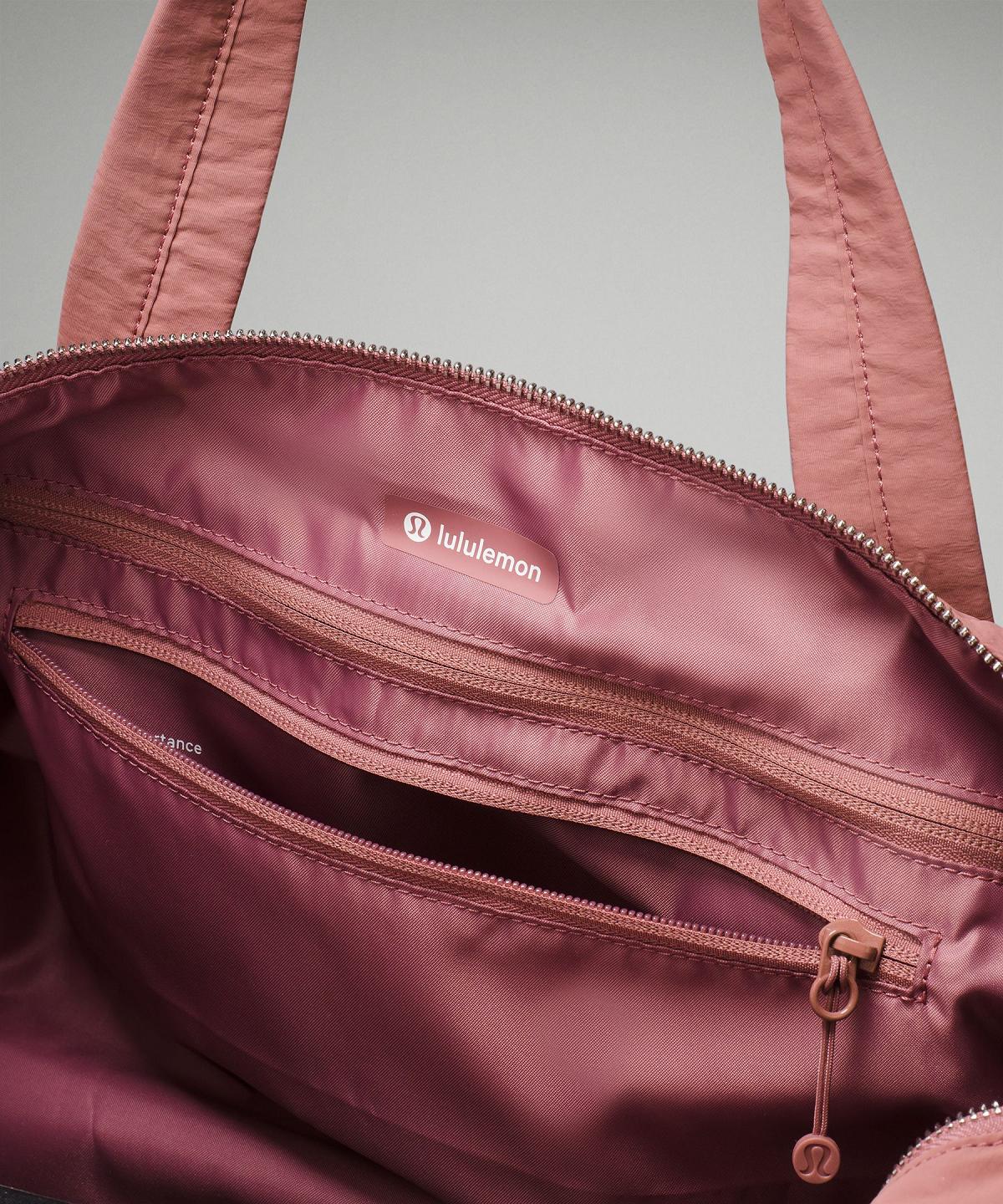 Pink Lululemon On My Level Barrel 16L Bag Duffle Bags | NZ_LuLu83181