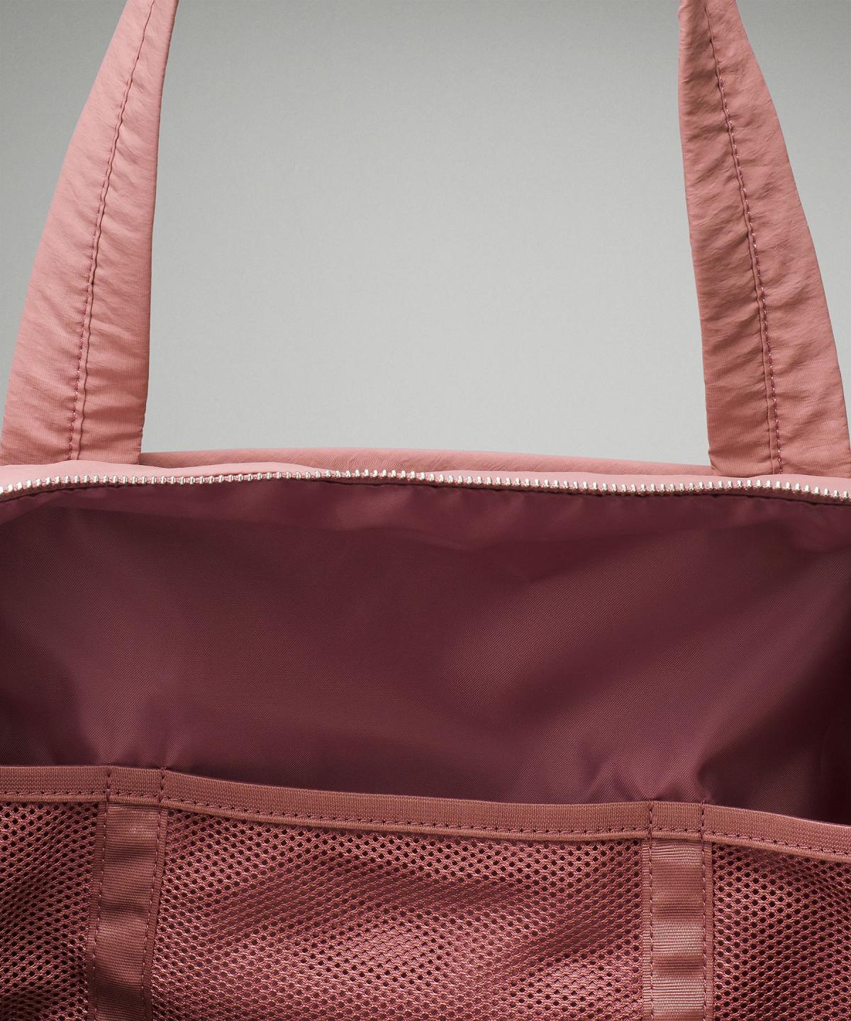 Pink Lululemon On My Level Barrel 16L Bag Duffle Bags | NZ_LuLu83181