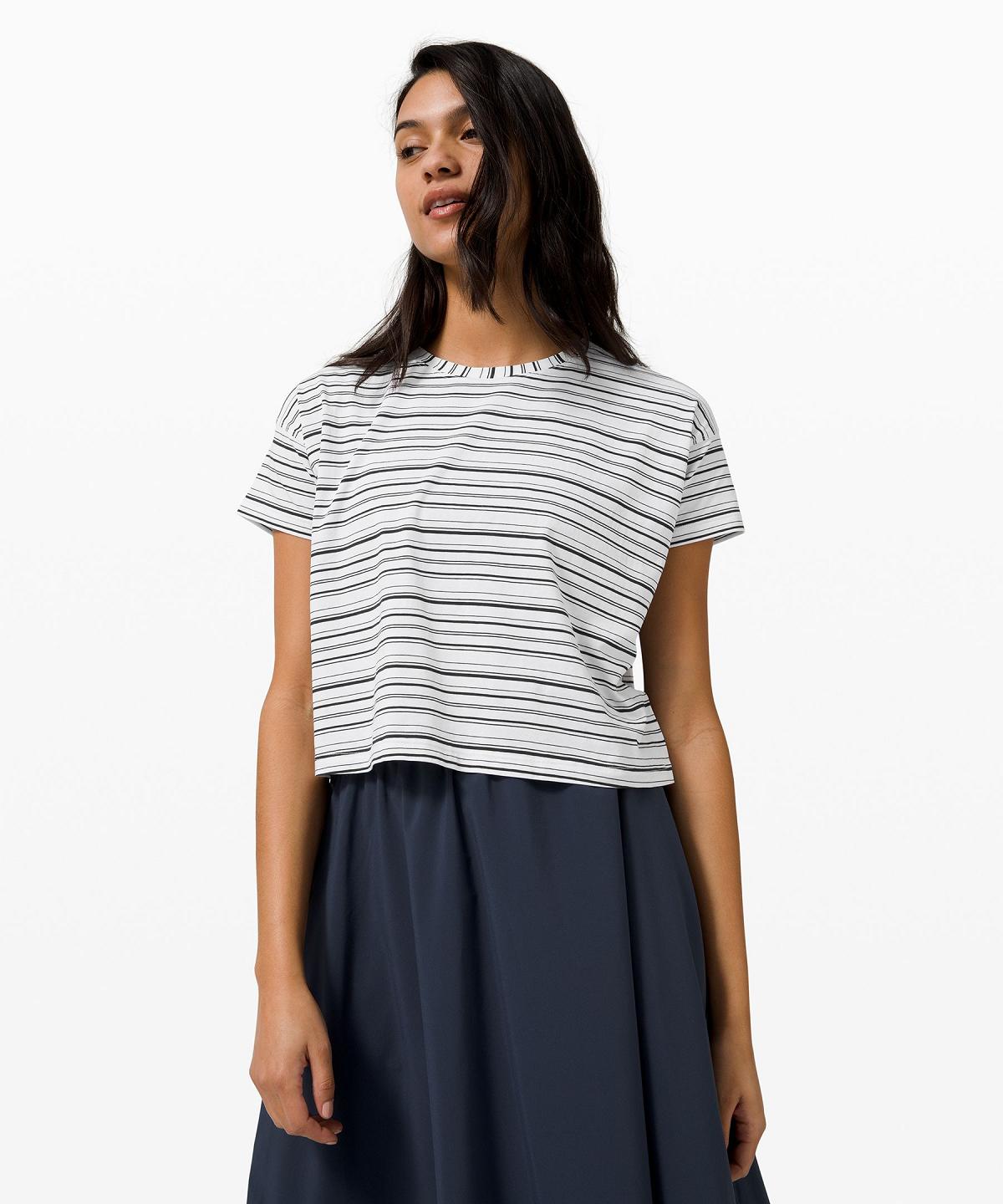 Stripes White Black Lululemon Cates Cropped T-Shirt Women Shirts | NZ_LuLu61719